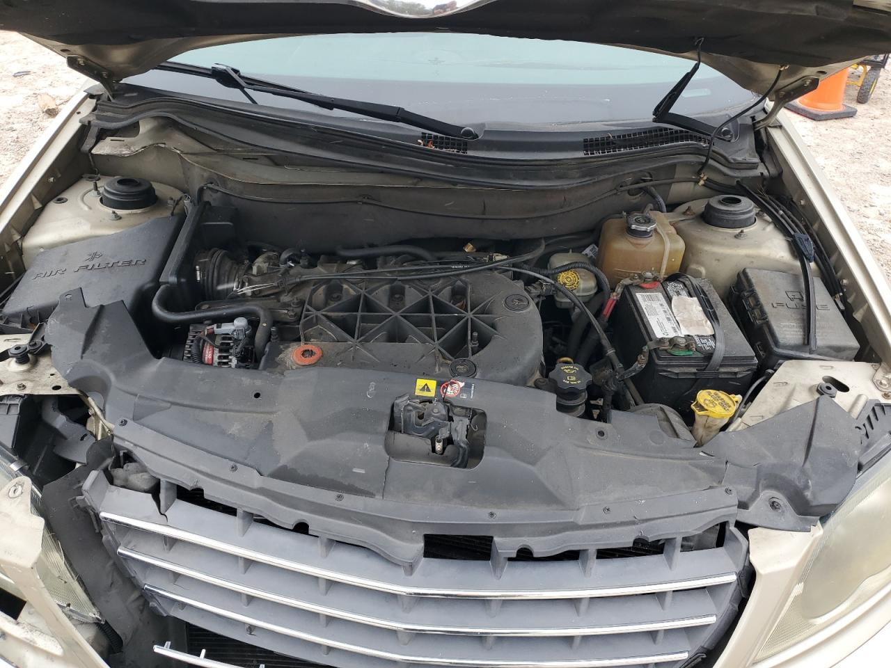 2006 Chrysler Pacifica - Image 12