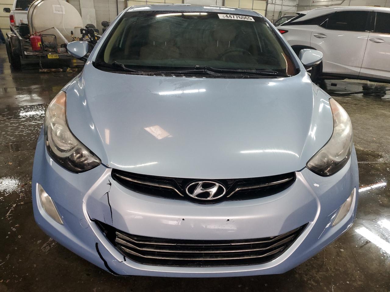 2012 Hyundai Elantra - Image 5