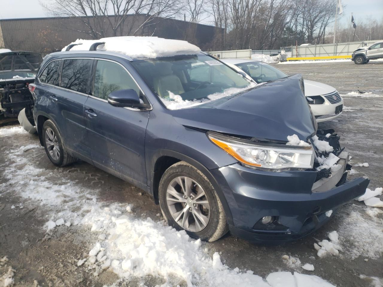 2014 Toyota Highlander - Image 4