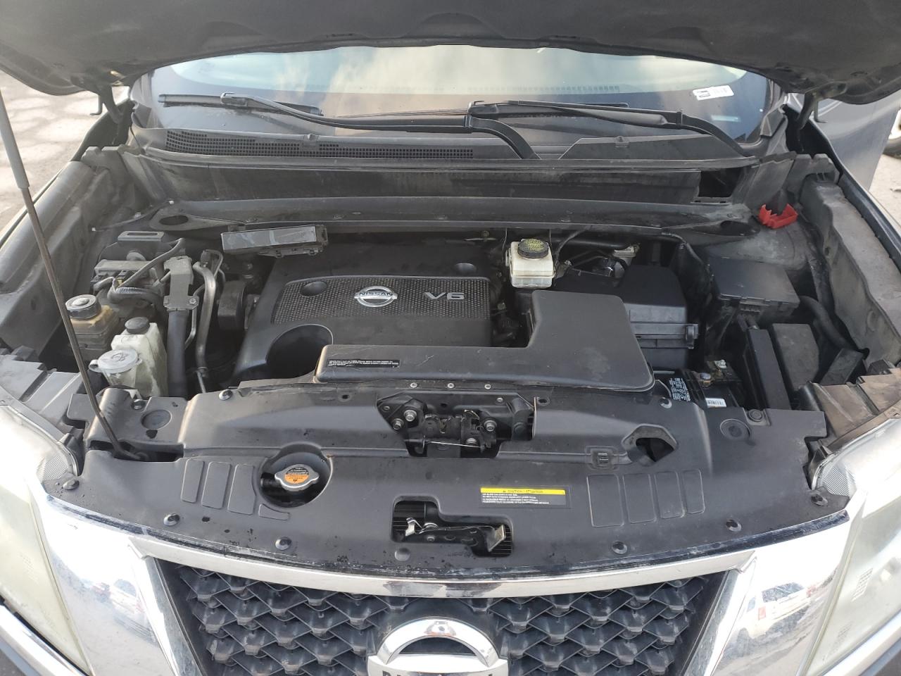 2014 Nissan Pathfinder - Image 12