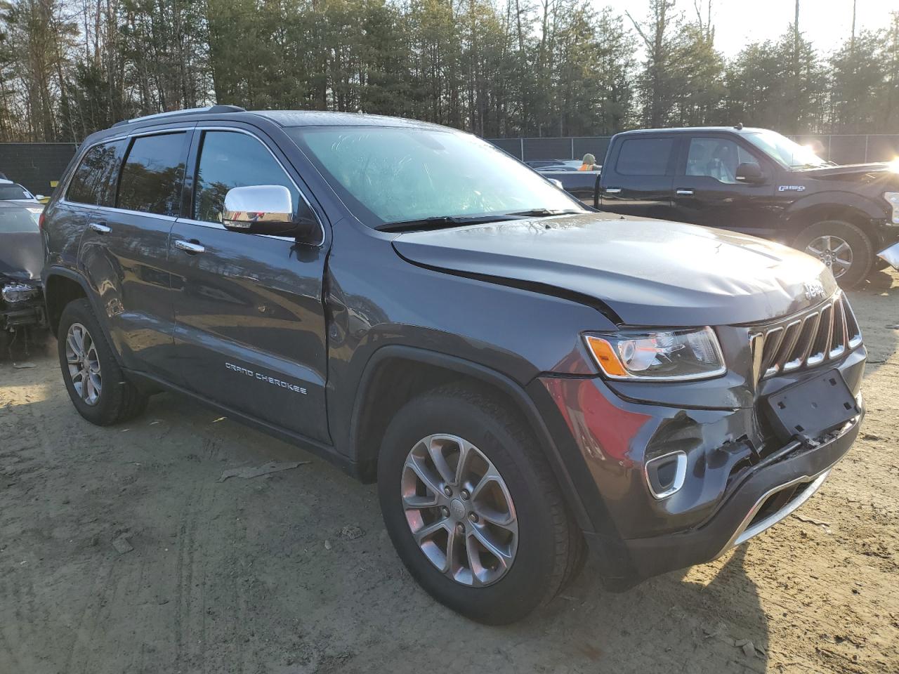 2015 Jeep Grand Cherokee - Image 4