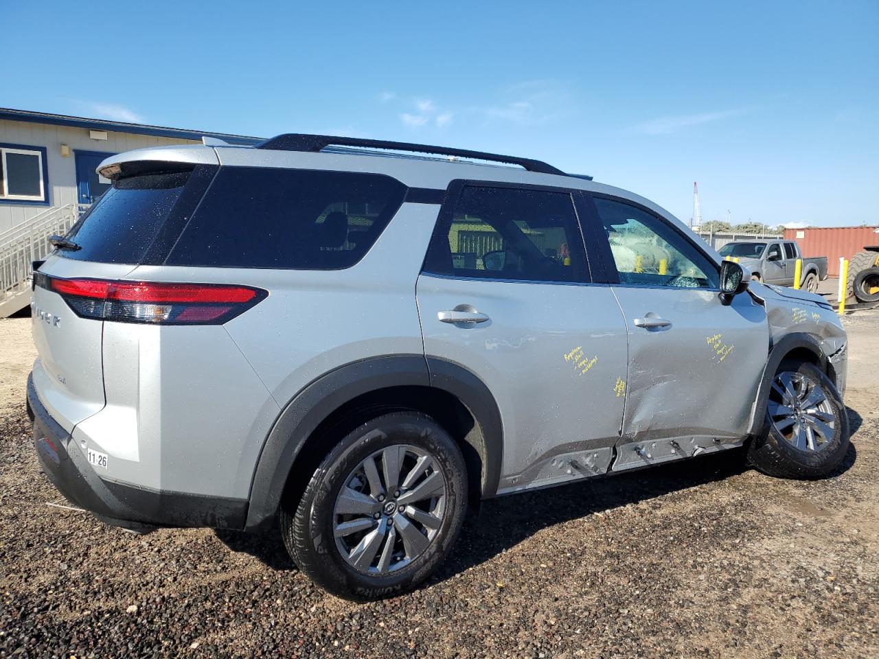 2024 Nissan Pathfinder - Image 3