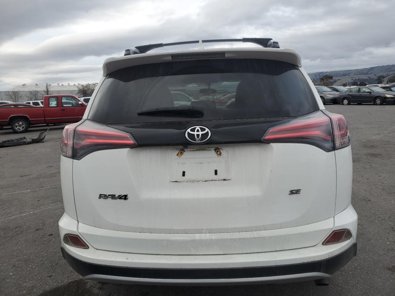 2016 Toyota RAV 4 - Image 6