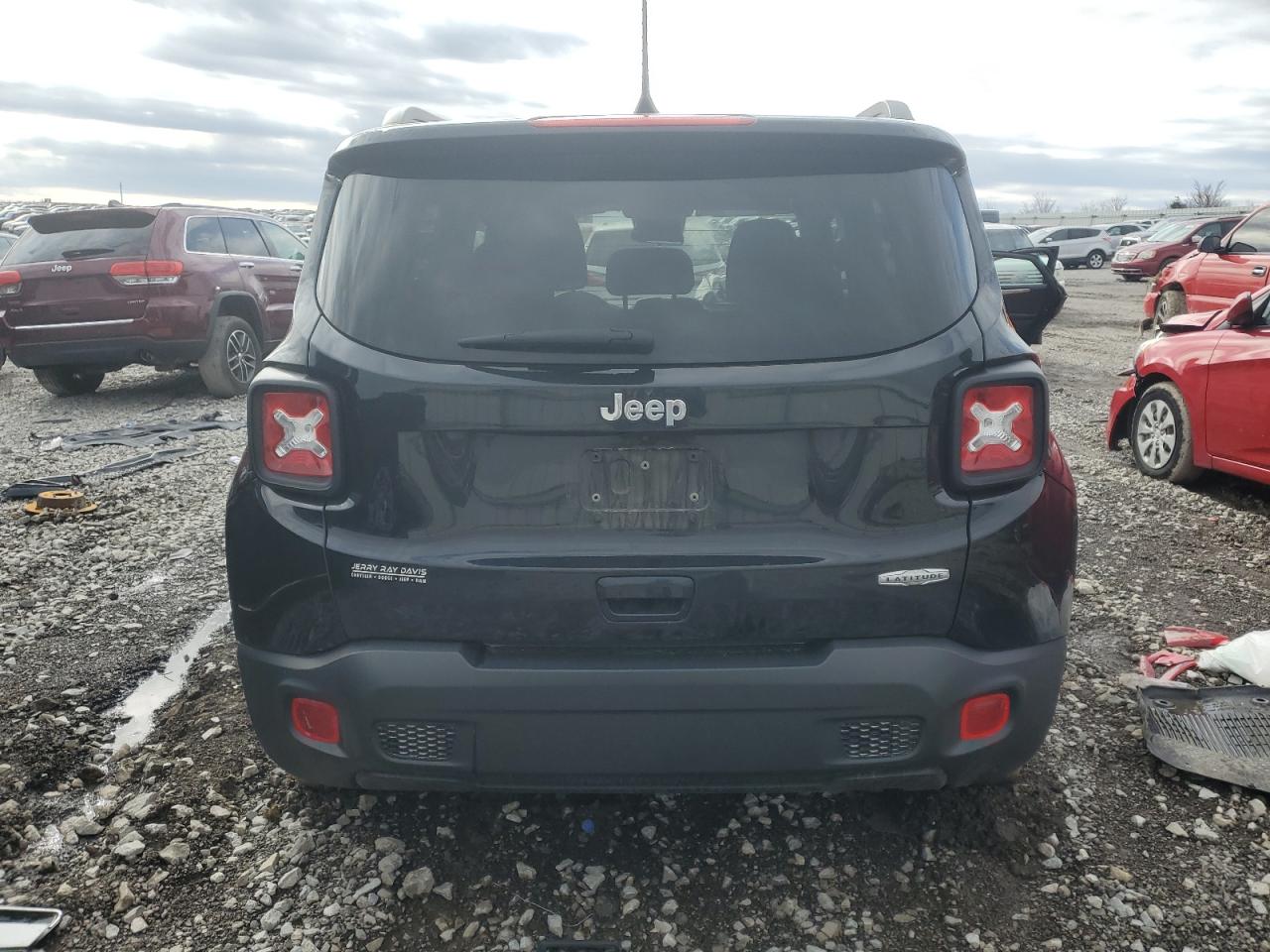 2020 Jeep Renegade - Image 6