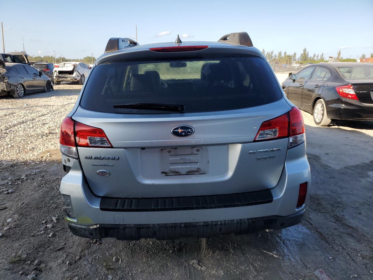 2013 Subaru Outback - Image 6