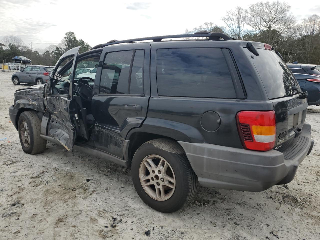 2004 Jeep Grand Cherokee - Image 2