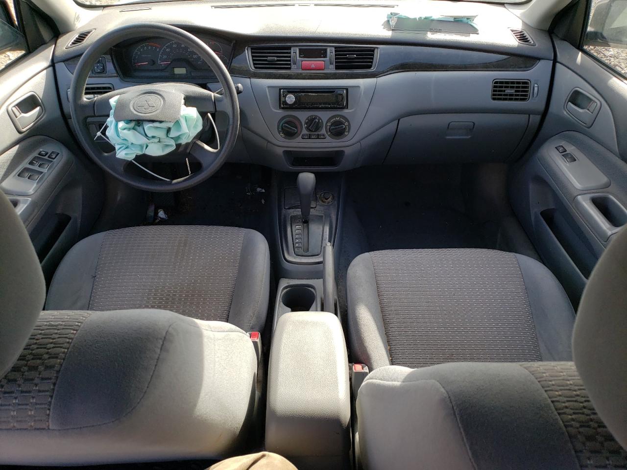 2002 Mitsubishi Lancer - Image 8