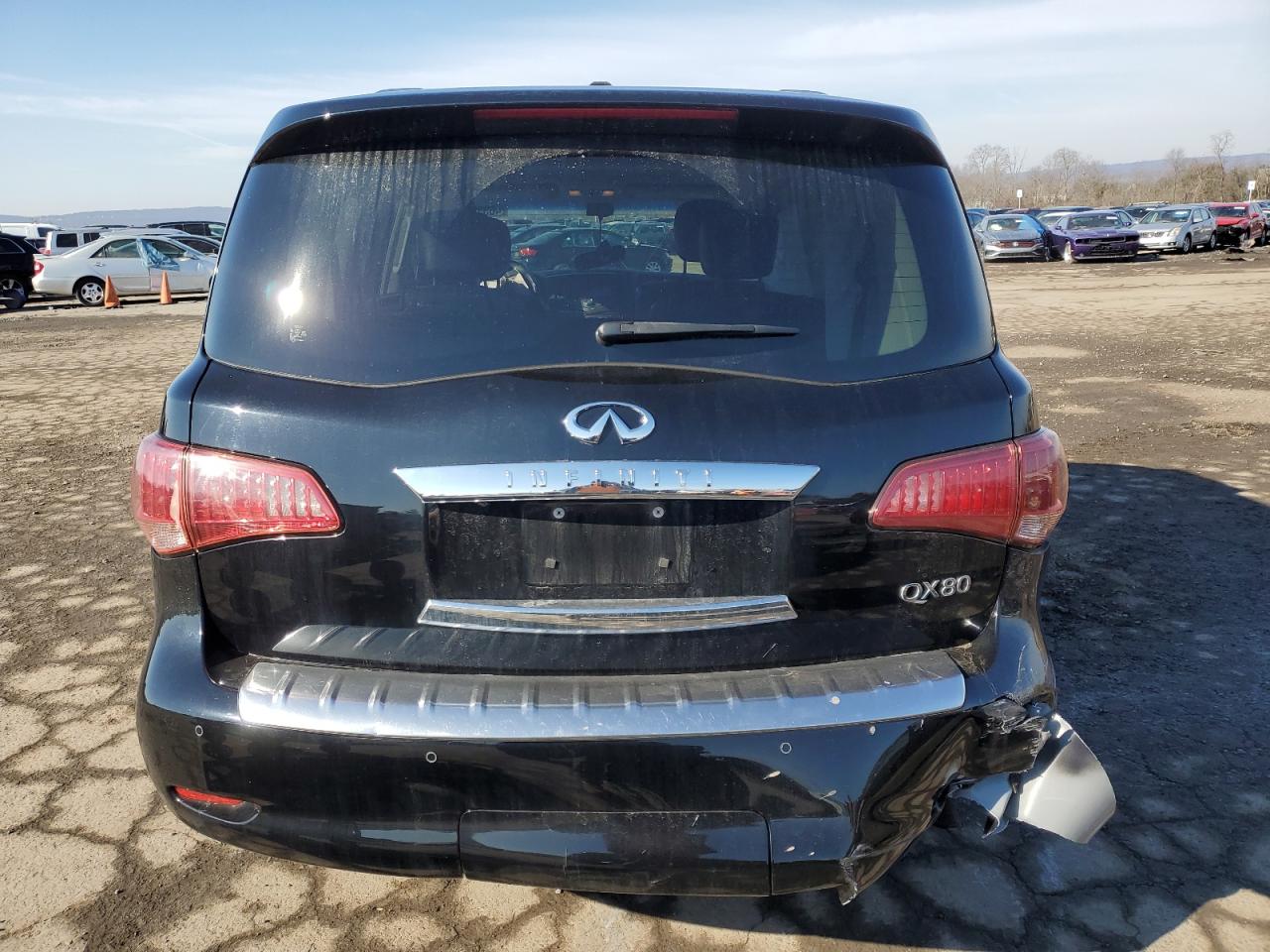 2017 Infiniti QX80 - Image 6