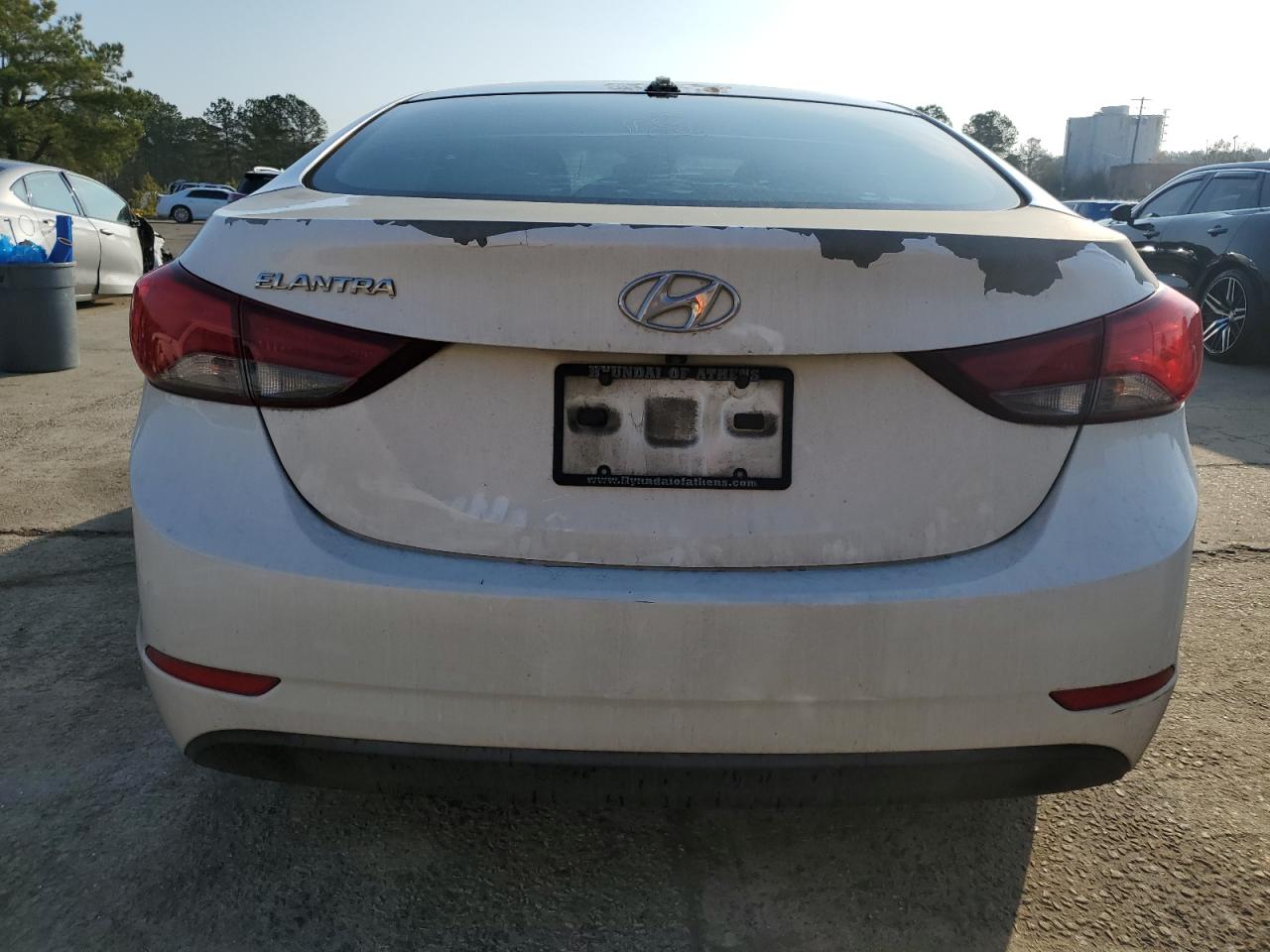 2016 Hyundai Elantra - Image 6