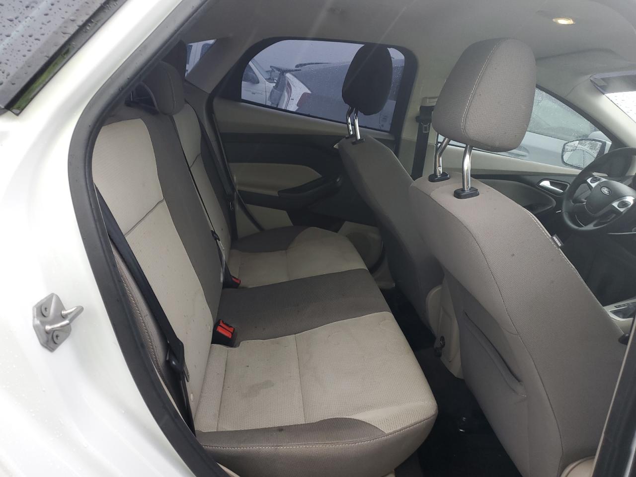 2012 Ford Focus - Image 10