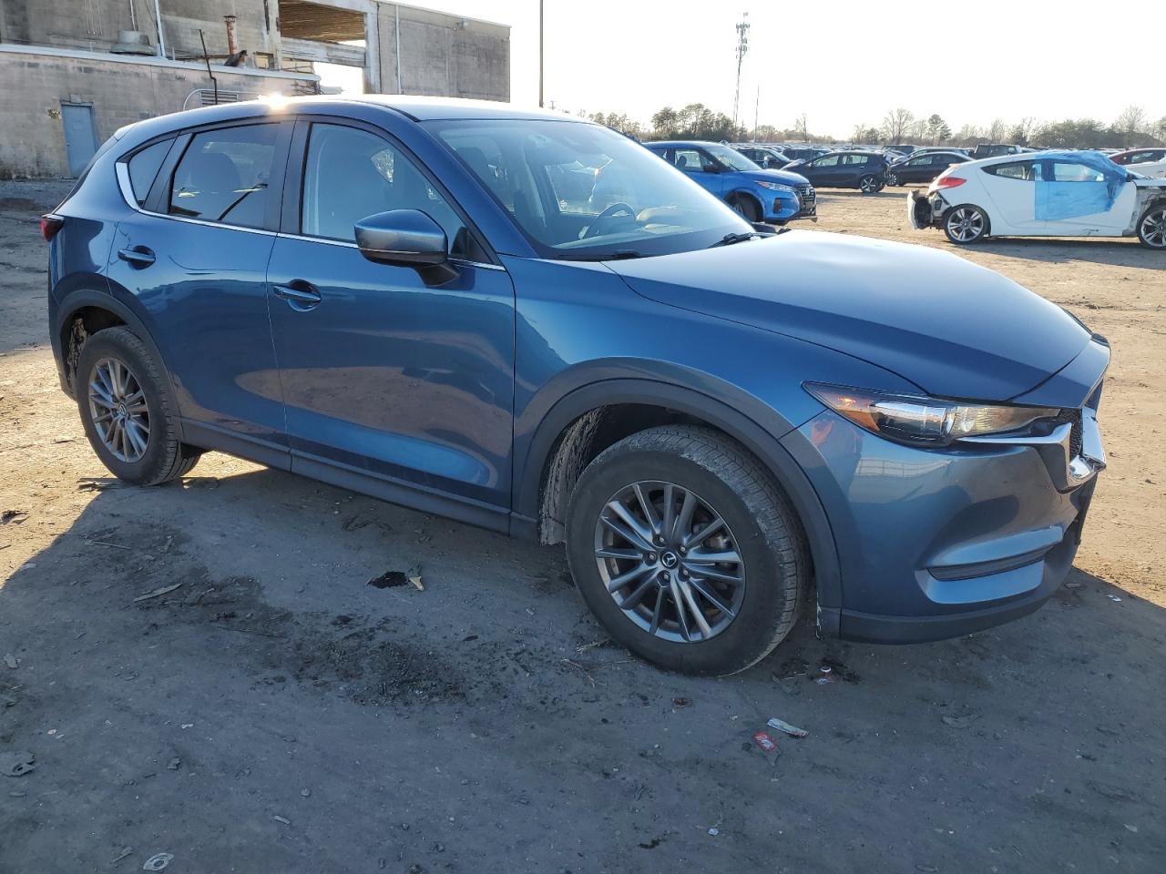 2017 Mazda CX-5 - Image 4