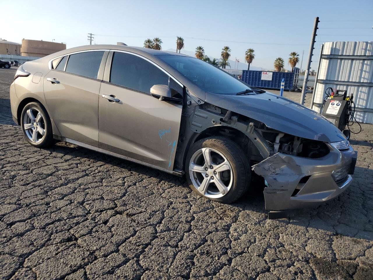 2017 Chevrolet Volt - Image 4
