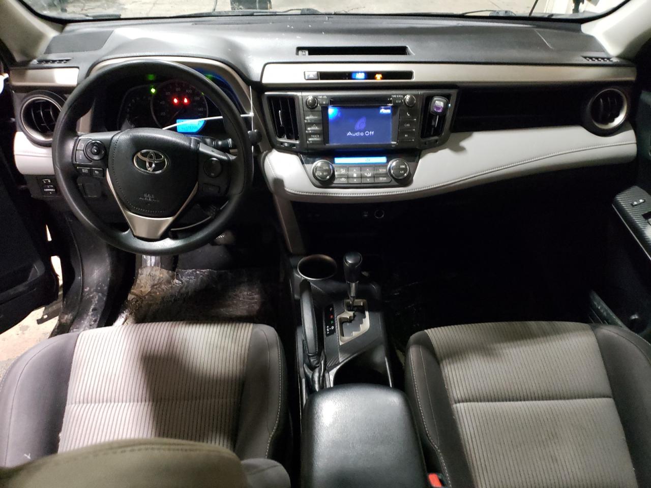 2013 Toyota RAV 4 - Image 8