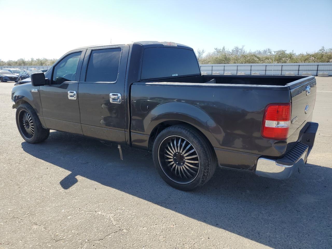 2007 Ford F-150 - Image 2
