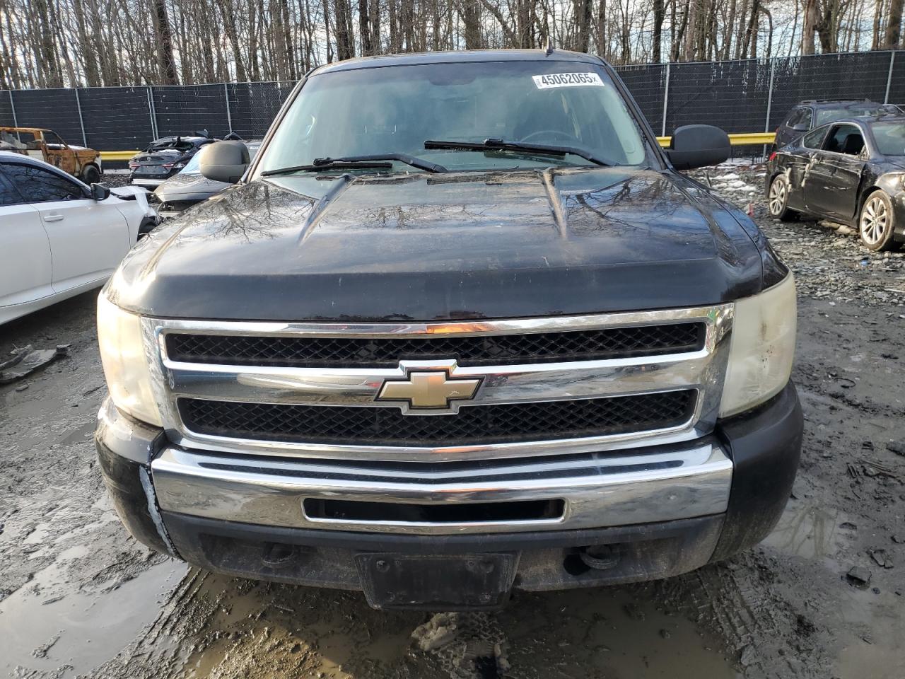2010 Chevrolet Silverado - Image 5