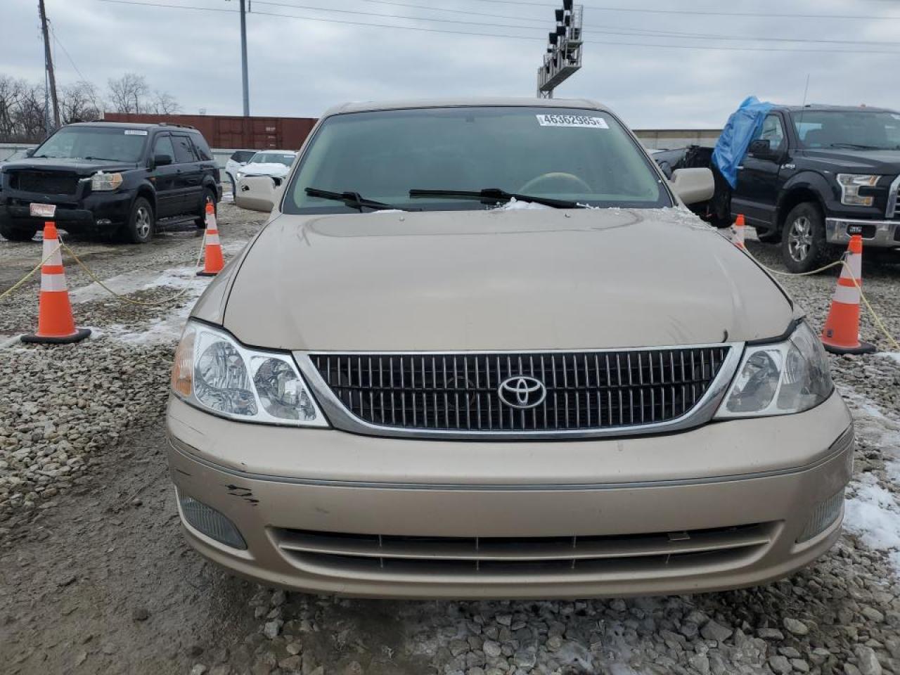 2002 Toyota Avalon - Image 5