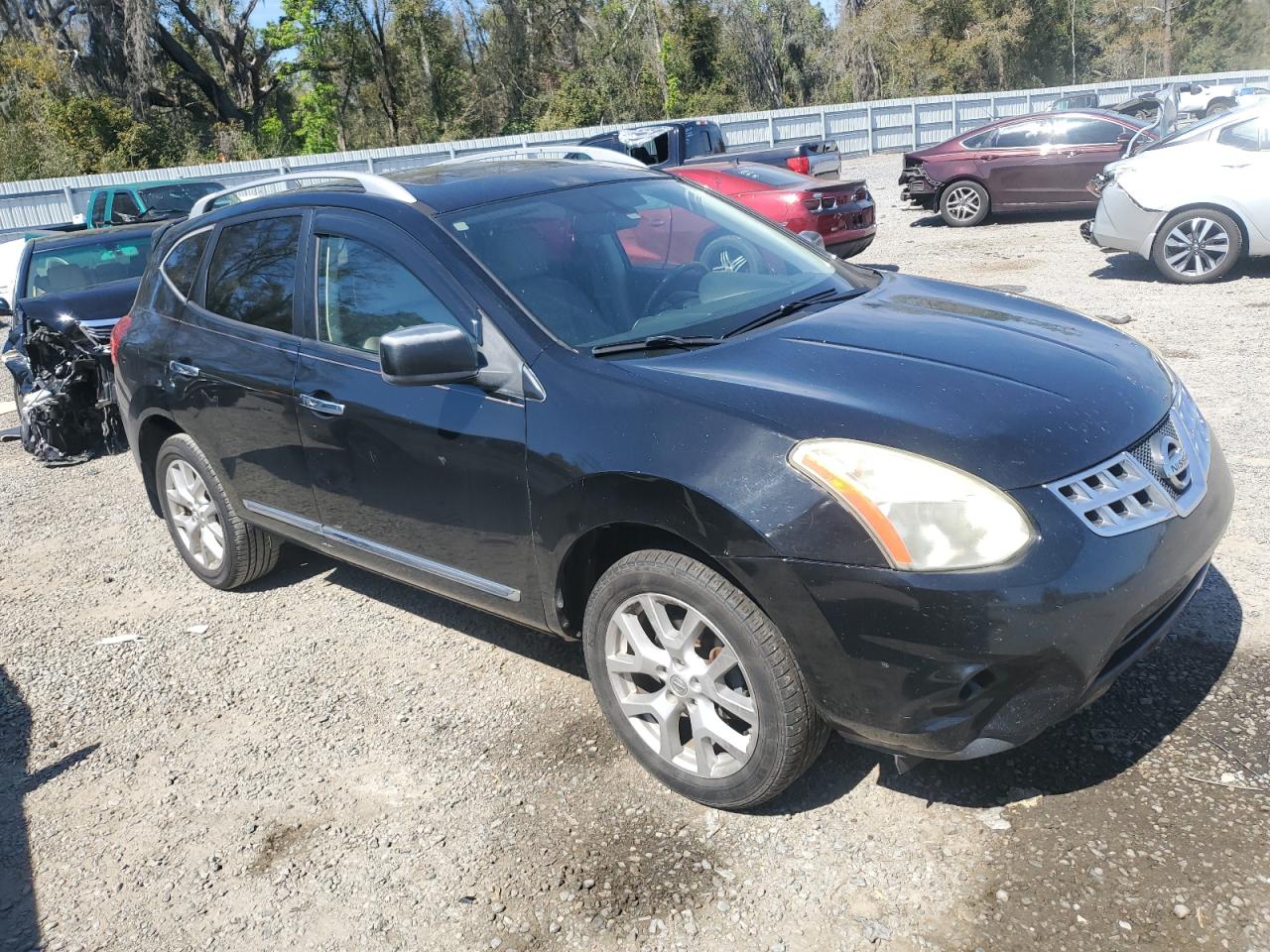 2011 Nissan Rogue - Image 4