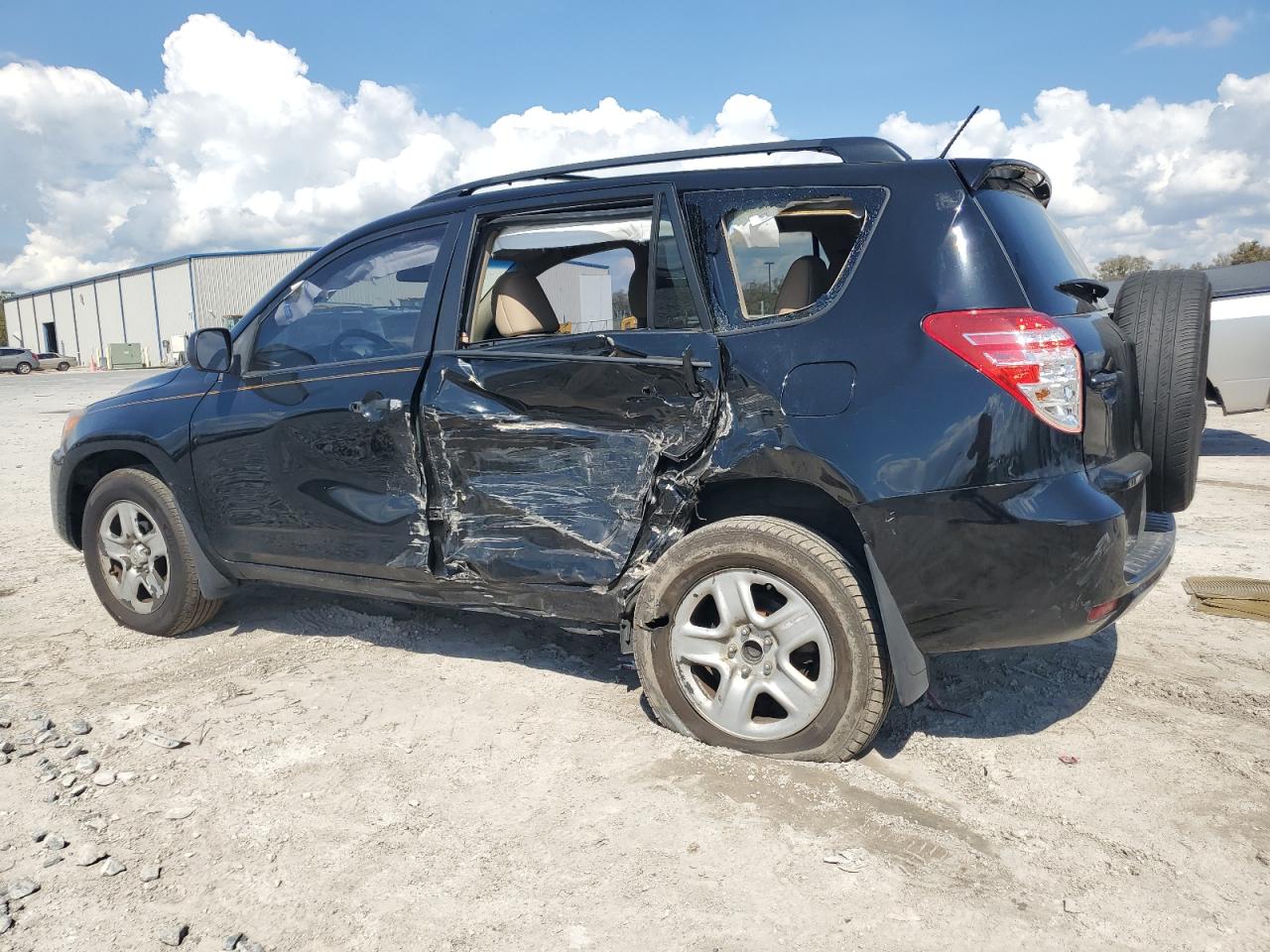 2011 Toyota RAV 4 - Image 2