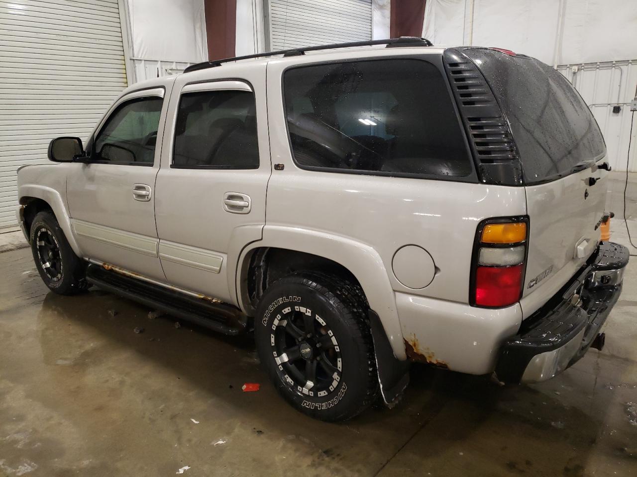 2004 Chevrolet Tahoe - Image 2