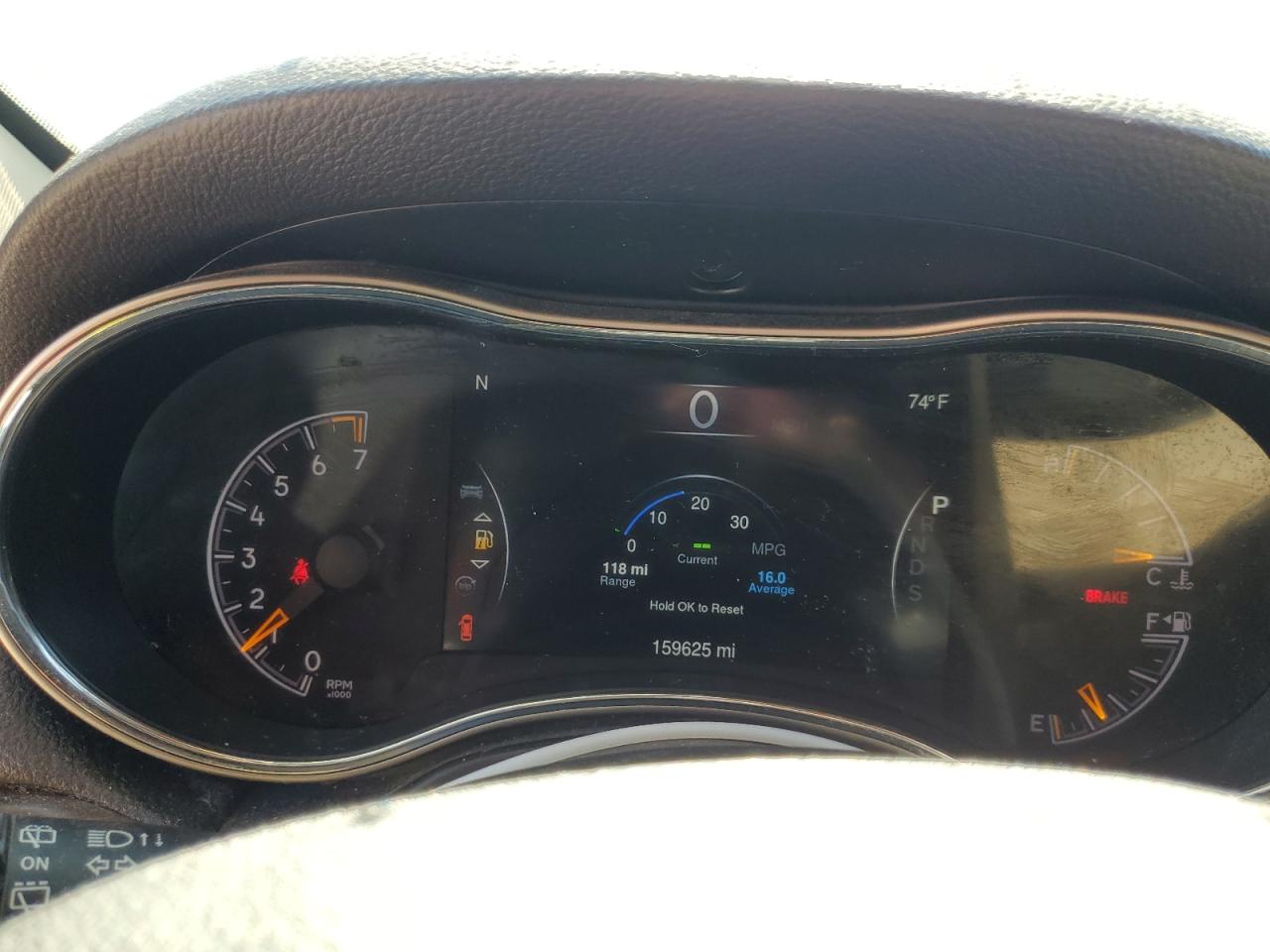 2014 Jeep Grand Cherokee - Image 9