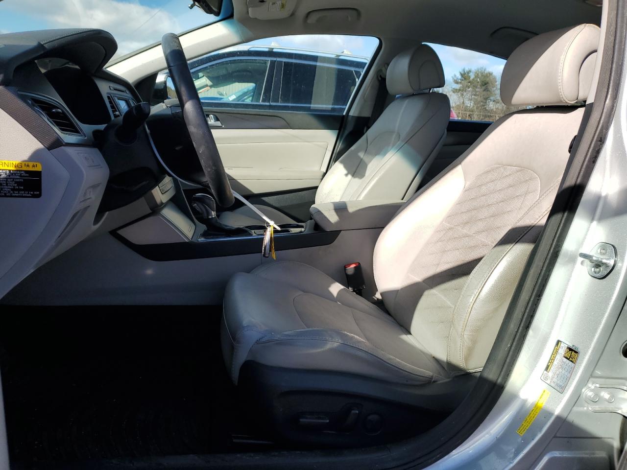 2015 Hyundai Sonata - Image 7