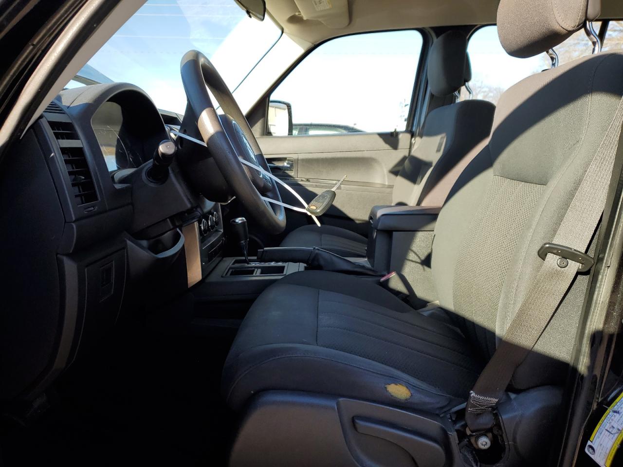 2011 Jeep Liberty (North America) - Image 7