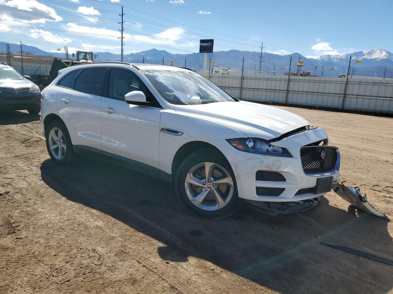 2017 Jaguar F-Pace - Image 4