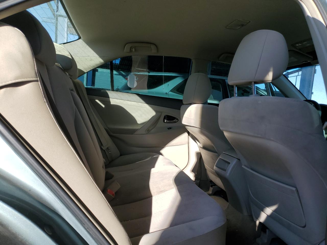 2011 Toyota Camry - Image 10
