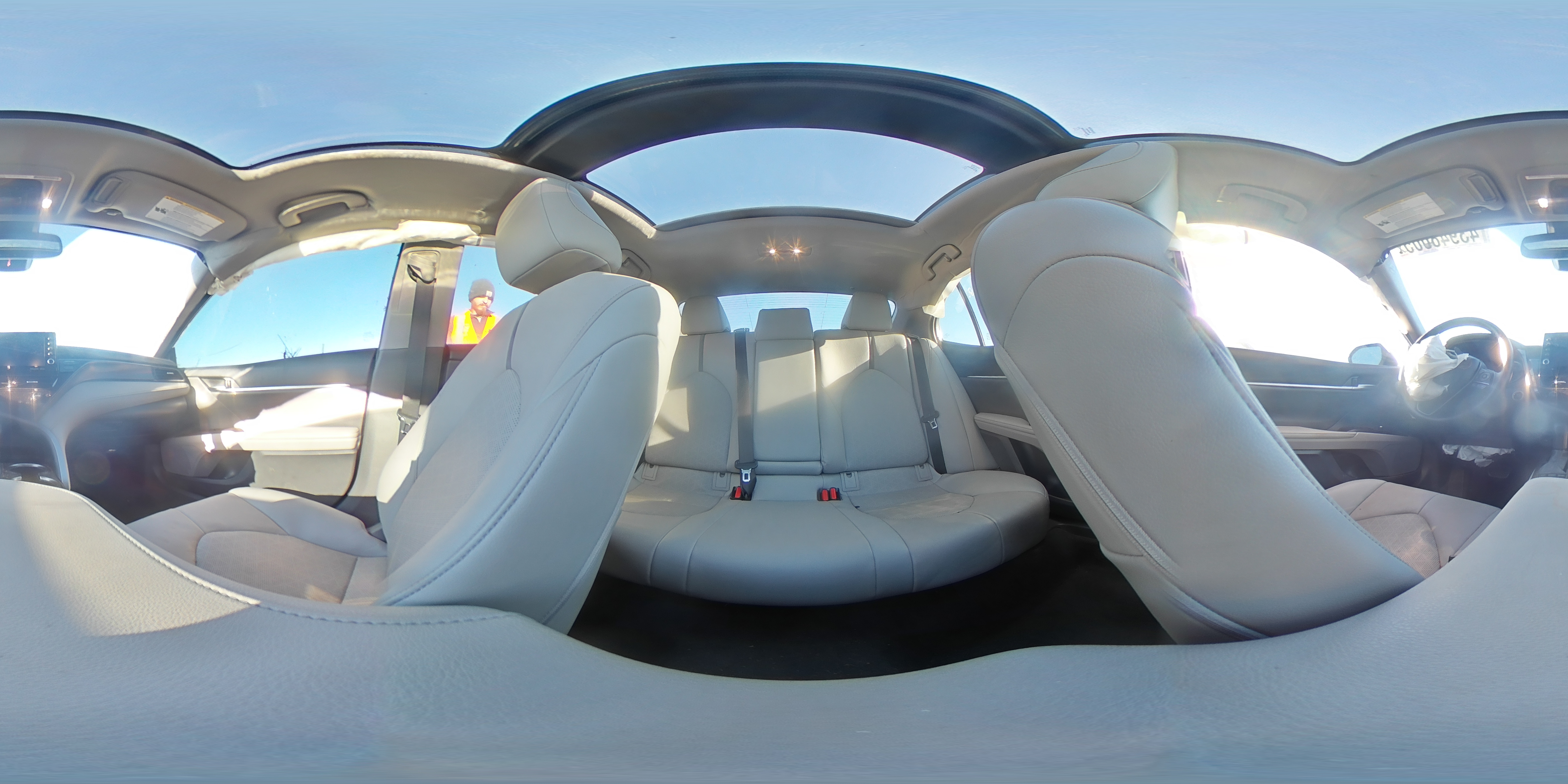 2021 Toyota Camry - Image 12