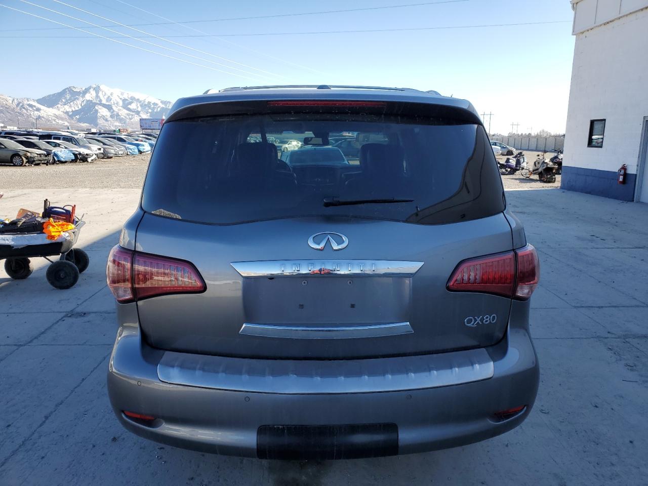 2015 Infiniti QX80 - Image 6