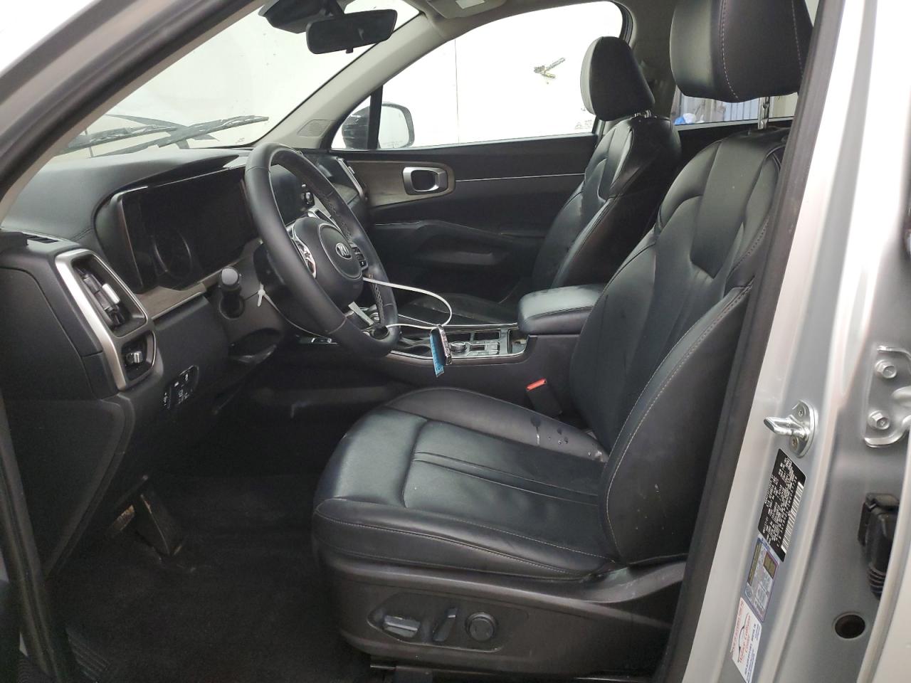 2021 Kia Sorento - Image 7