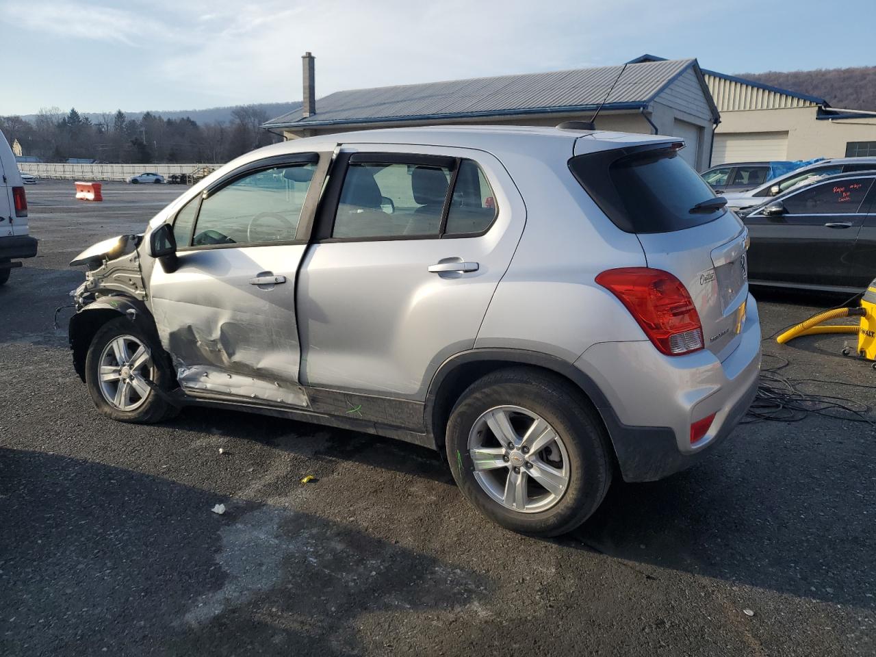 2018 Chevrolet Trax - Image 2