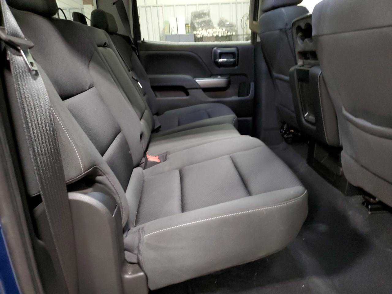 2018 Chevrolet Silverado - Image 11