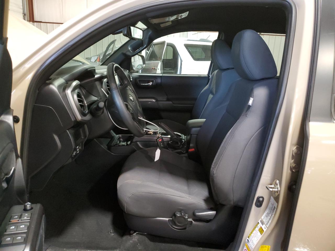2019 Toyota Tacoma - Image 7