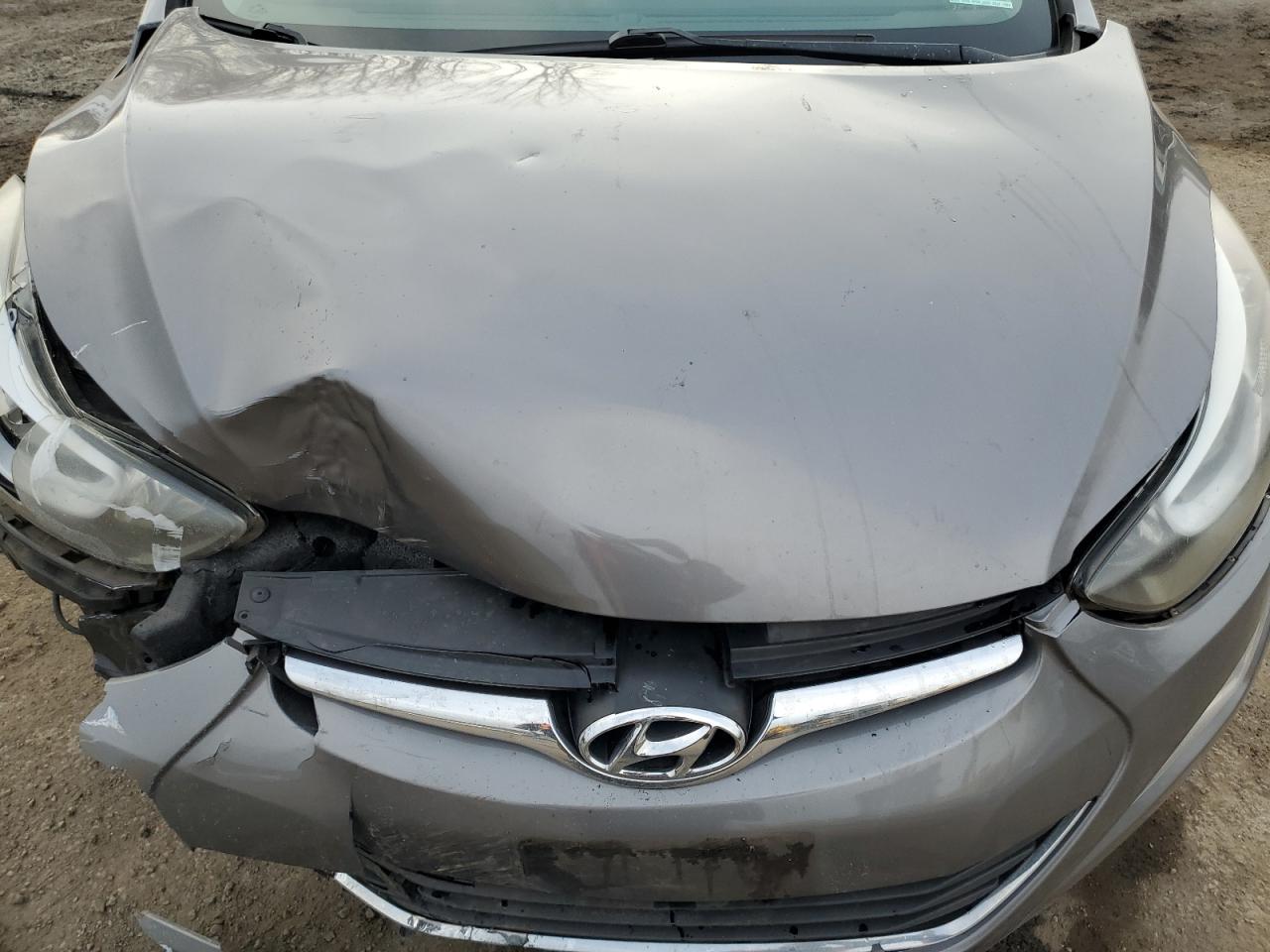2014 Hyundai Elantra - Image 12