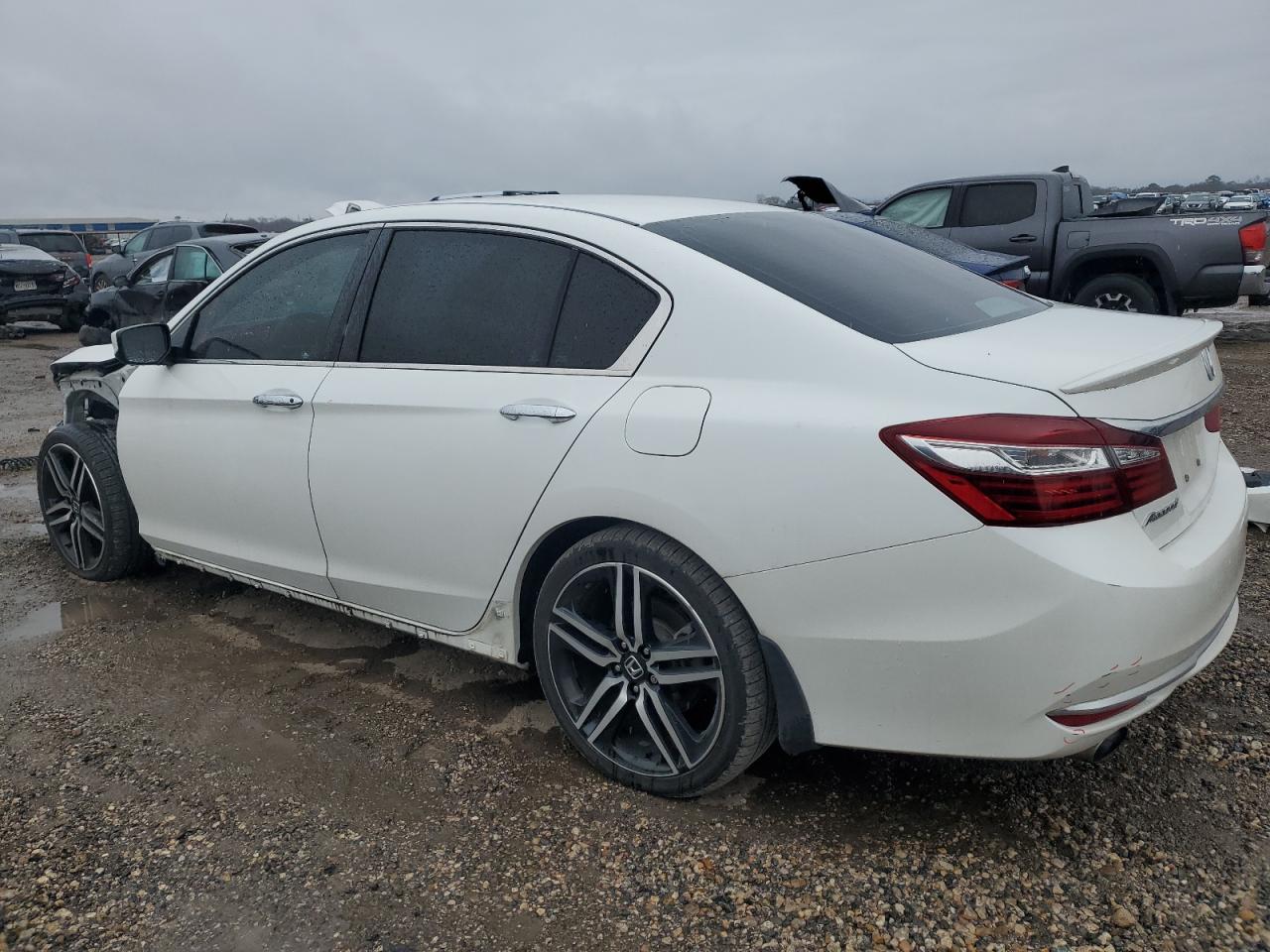 2016 Honda Accord - Image 2