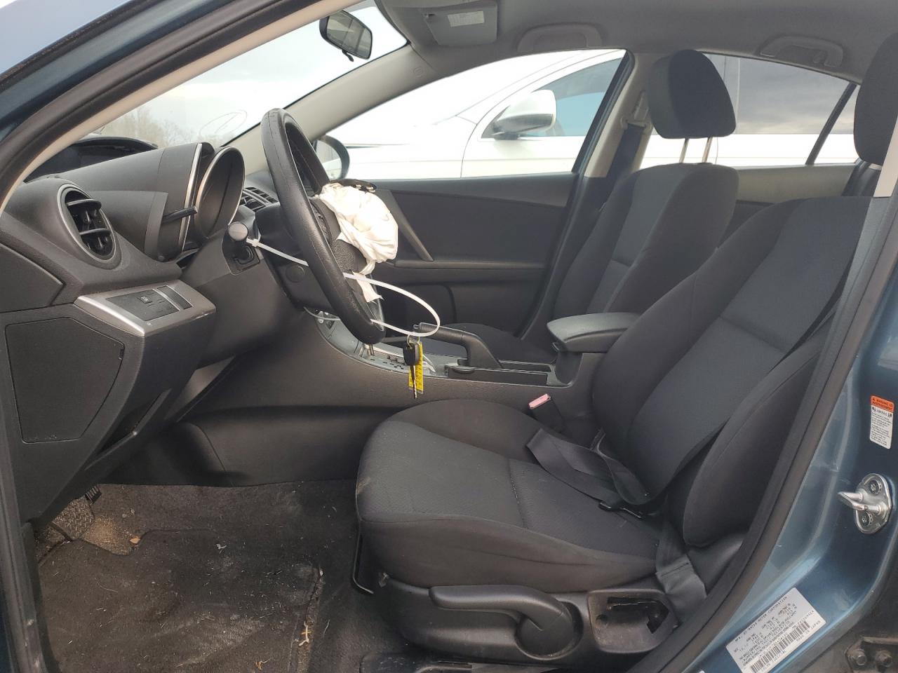 2011 Mazda 3 - Image 7