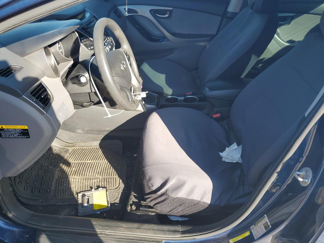 2015 Hyundai Elantra - Image 7