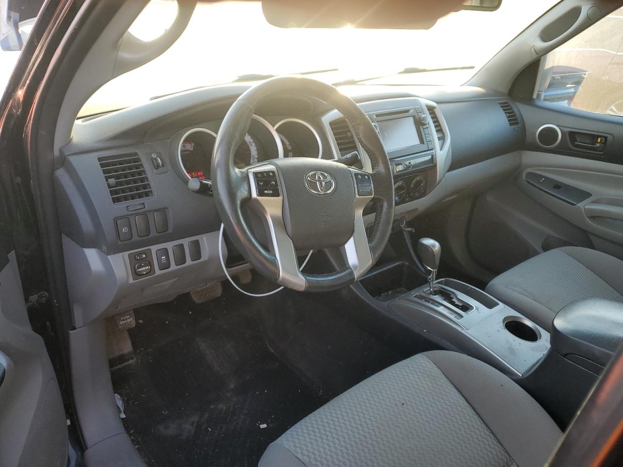 2013 Toyota Tacoma - Image 8