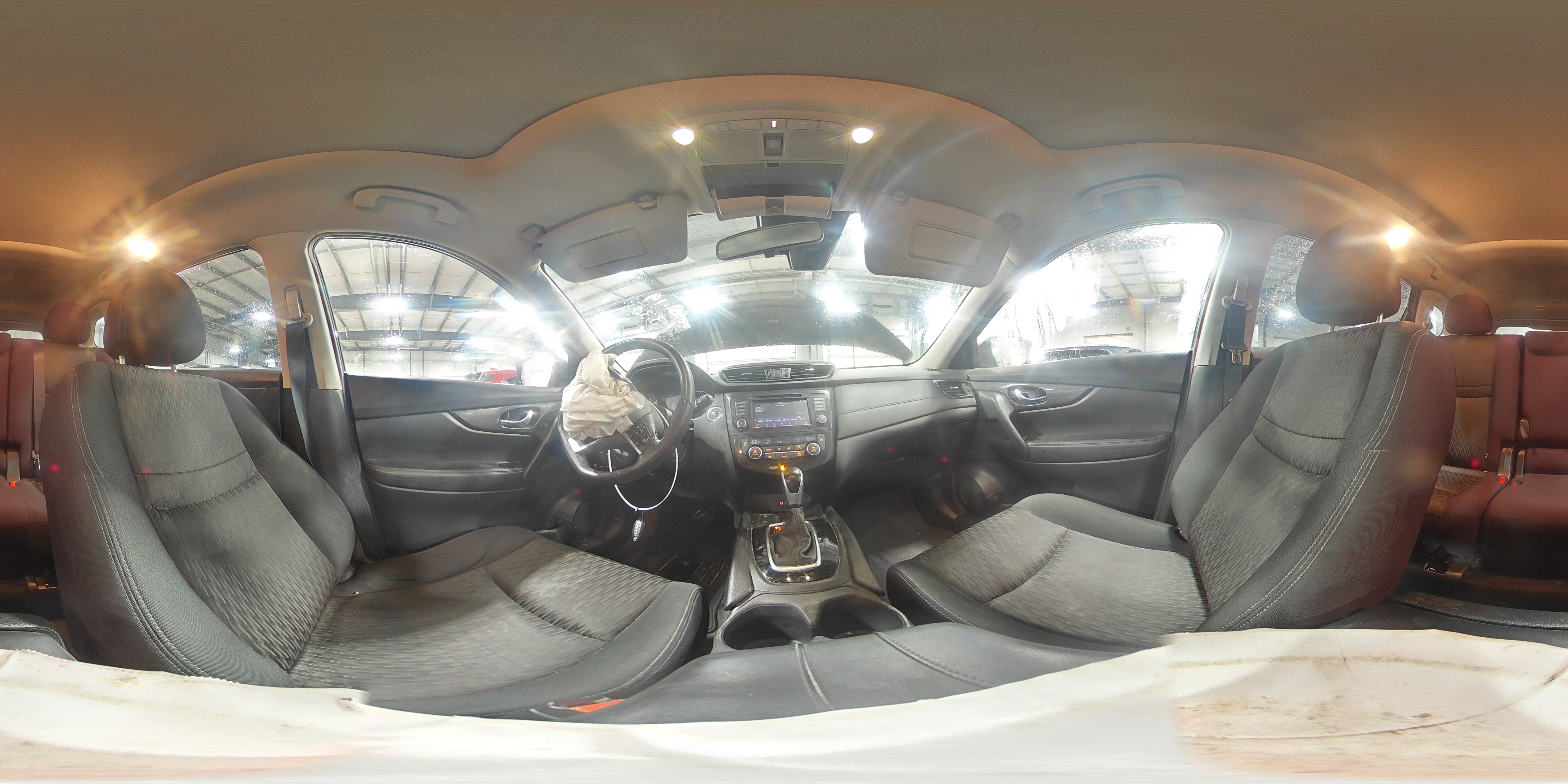 2019 Nissan Rogue - Image 15