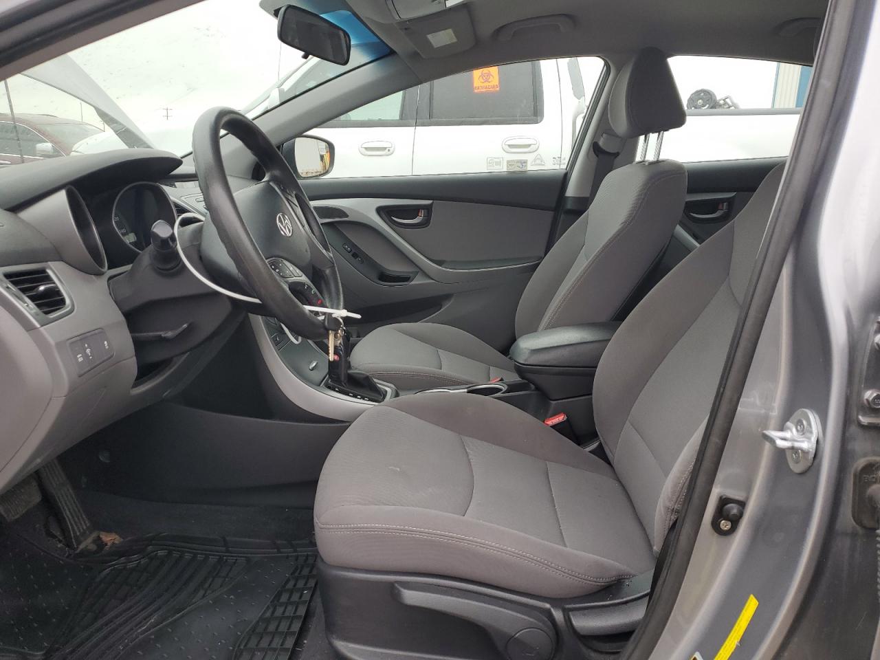 2014 Hyundai Elantra - Image 7