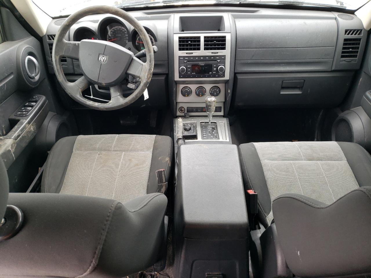 2008 Dodge Nitro - Image 8