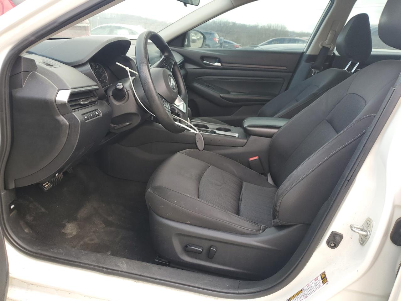 2019 Nissan Altima - Image 7