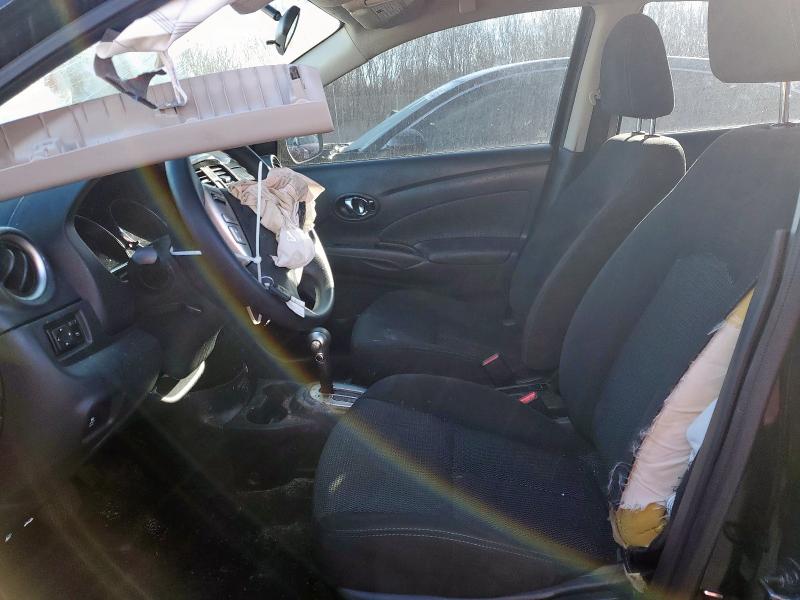  NISSAN VERSA 2019 Чорний