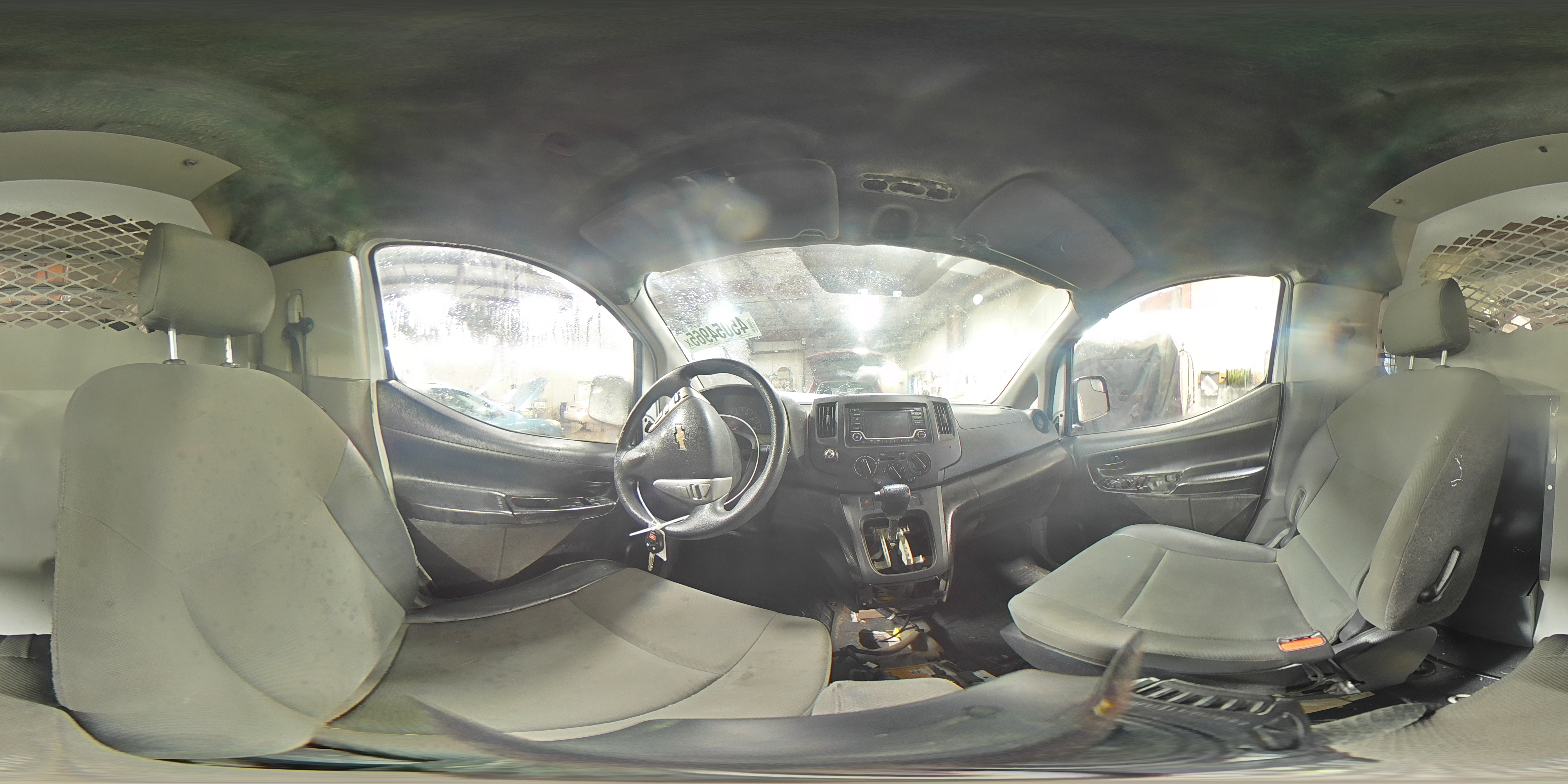 2018 Chevrolet Express - Image 16