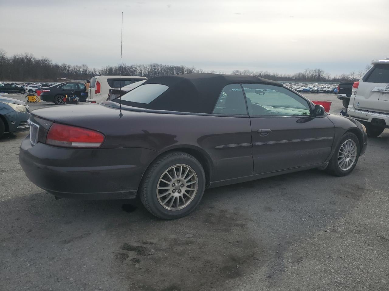 2004 Chrysler Sebring - Image 3
