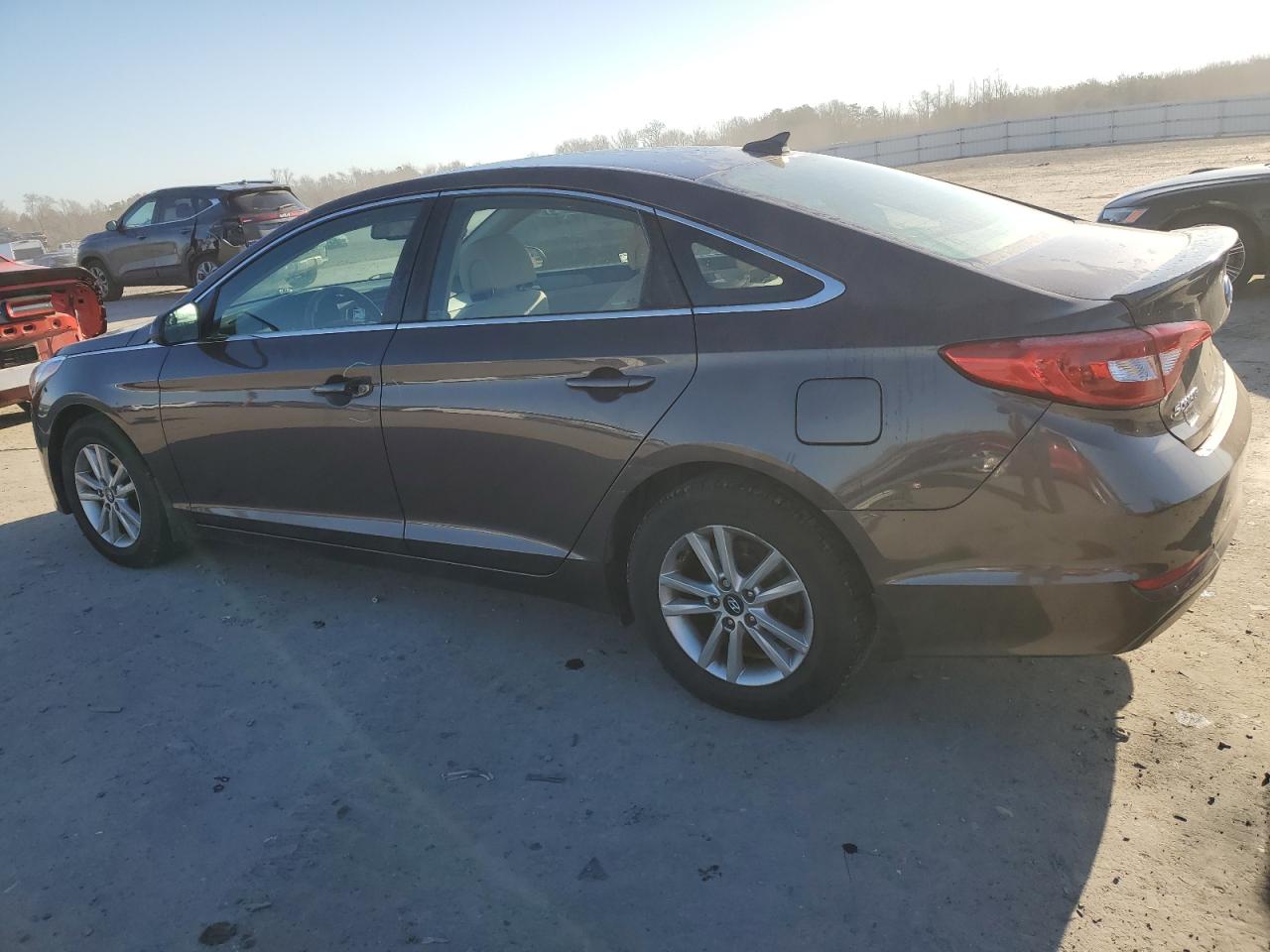 2017 Hyundai Sonata - Image 2