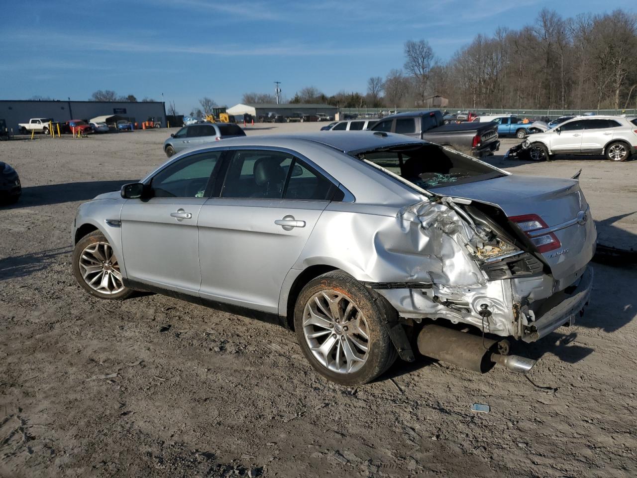 2013 Ford Taurus - Image 2