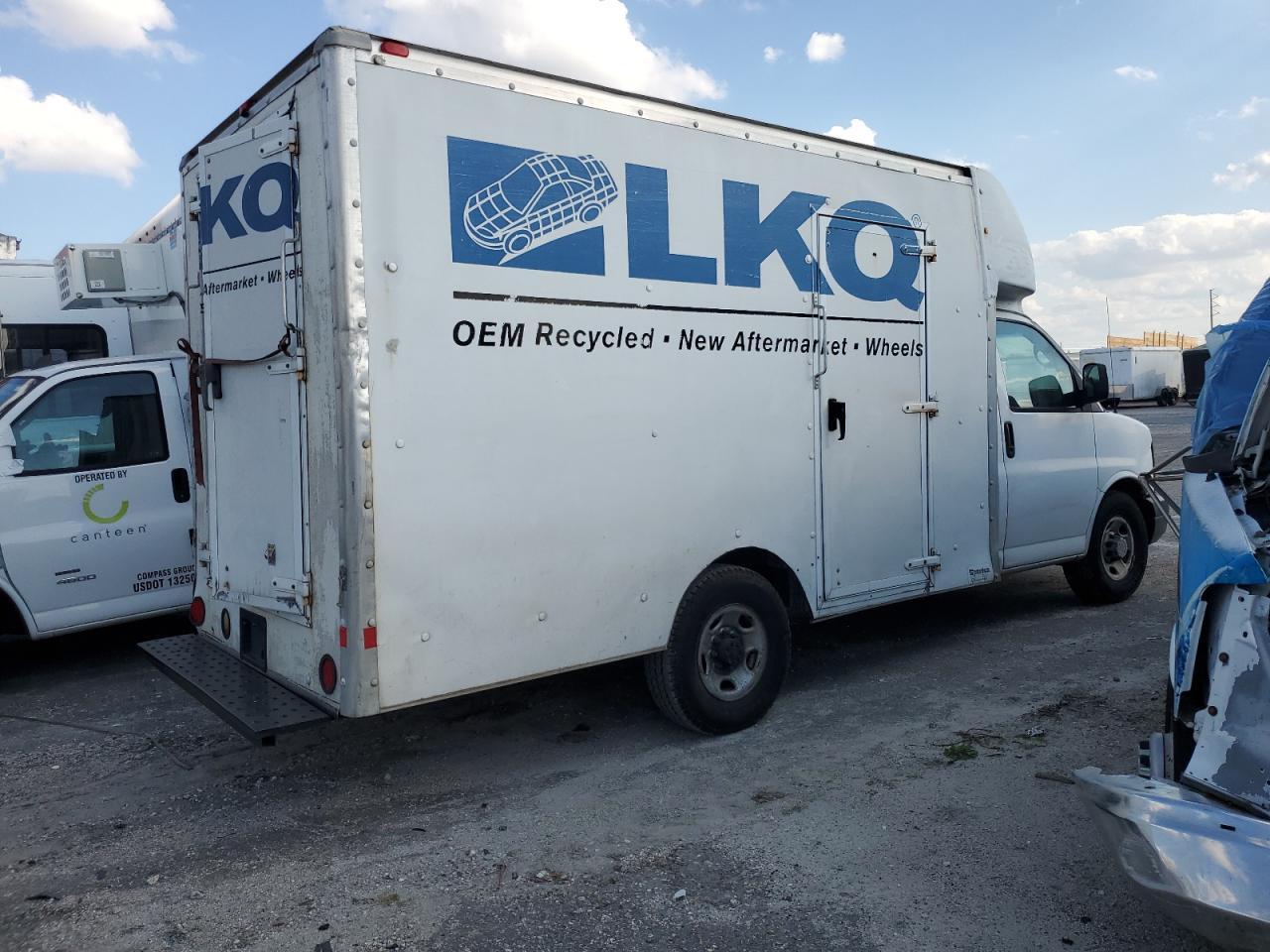 2007 Chevrolet Express - Image 3