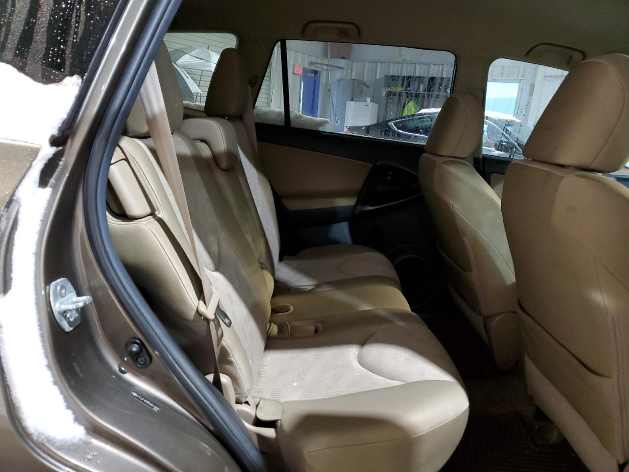 2012 Toyota RAV 4 - Image 11